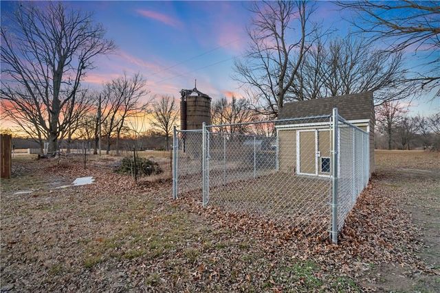 1700 Cedar Ridge Road, Parsons, KS 67357