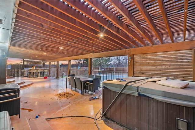 1700 Cedar Ridge Road, Parsons, KS 67357