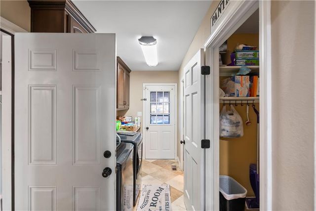 1700 Cedar Ridge Road, Parsons, KS 67357