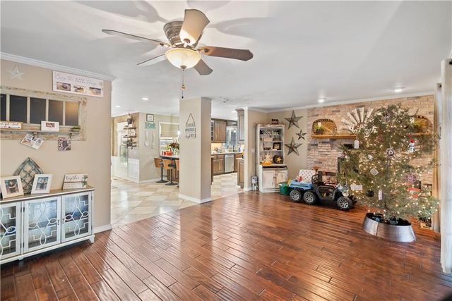 1700 Cedar Ridge Road, Parsons, KS 67357