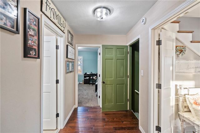 1700 Cedar Ridge Road, Parsons, KS 67357