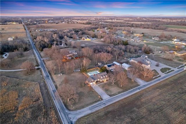 1700 Cedar Ridge Road, Parsons, KS 67357
