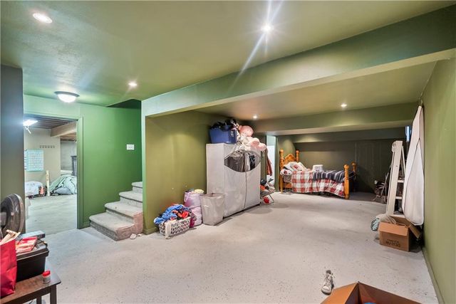 1700 Cedar Ridge Road, Parsons, KS 67357