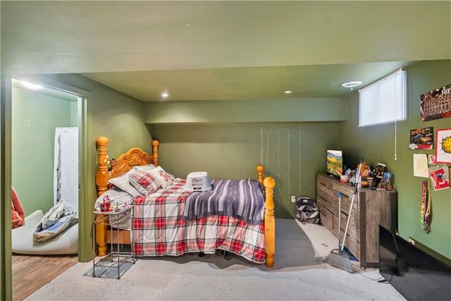 1700 Cedar Ridge Road, Parsons, KS 67357