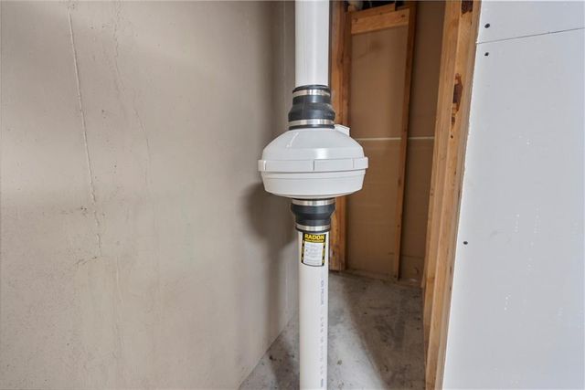 1700 Cedar Ridge Road, Parsons, KS 67357