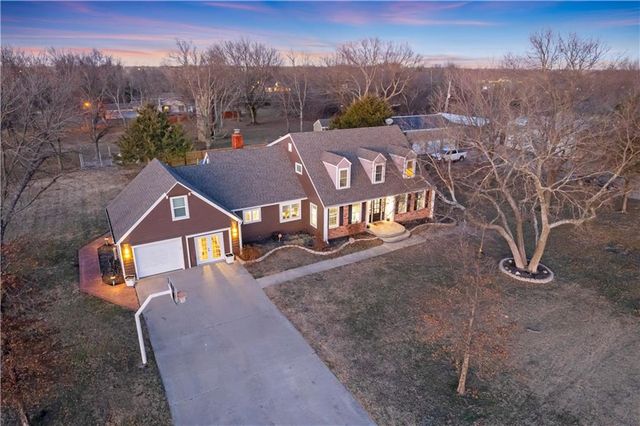 1700 Cedar Ridge Road, Parsons, KS 67357