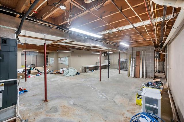 1700 Cedar Ridge Road, Parsons, KS 67357