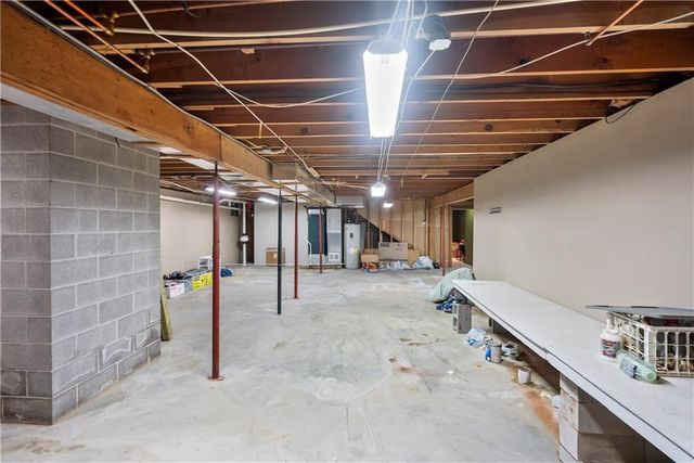 1700 Cedar Ridge Road, Parsons, KS 67357