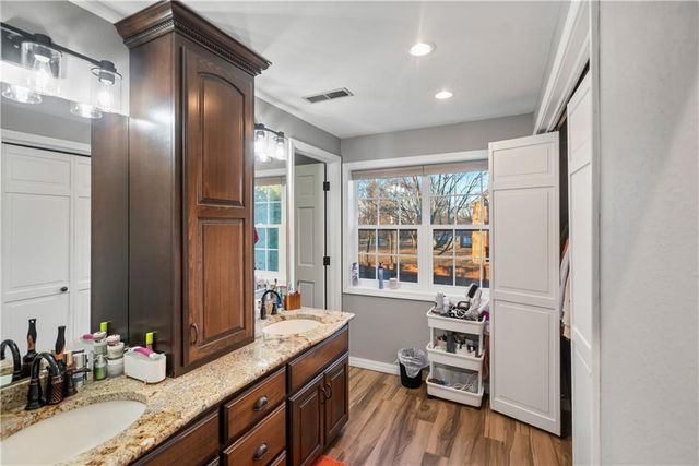 1700 Cedar Ridge Road, Parsons, KS 67357