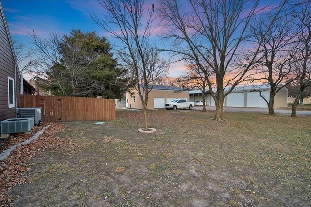 1700 Cedar Ridge Road, Parsons, KS 67357
