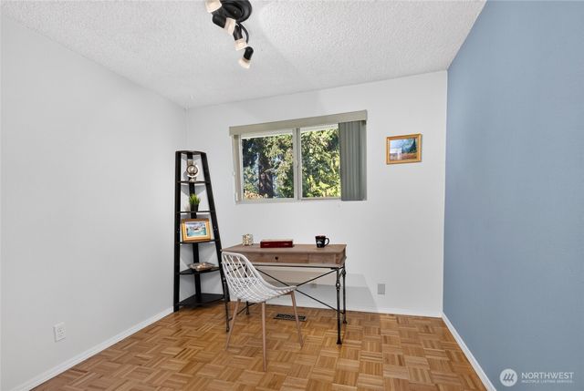 6 156th Place SW, Bothell, WA 98012