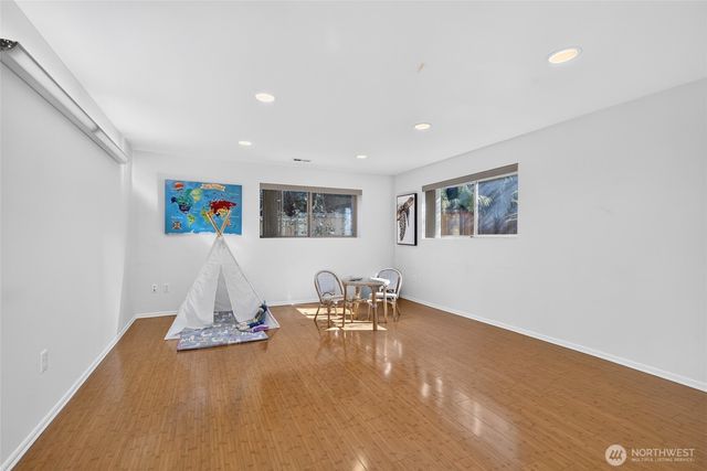 6 156th Place SW, Bothell, WA 98012
