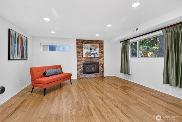 6 156th Place SW, Bothell, WA 98012