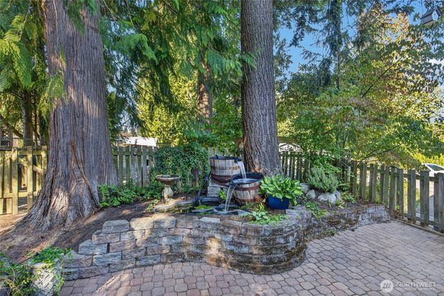 6 156th Place SW, Bothell, WA 98012