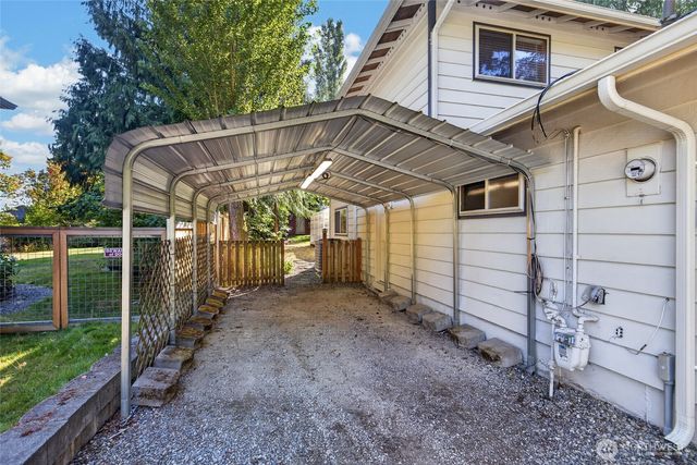 6 156th Place SW, Bothell, WA 98012