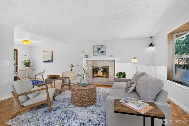 6 156th Place SW, Bothell, WA 98012