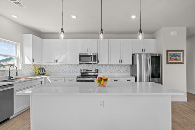 2415 Beverly Drive, Granbury, TX 76048