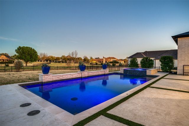 365 Crosswood Creek Court, Celina, TX 75009