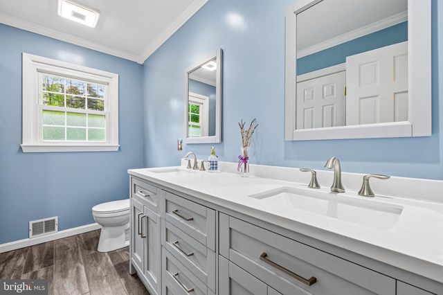 9045 FORESTVIEW DR, Manassas, VA 20112