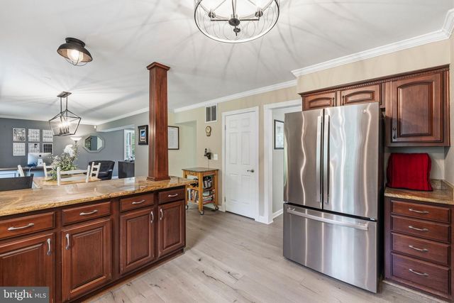9045 FORESTVIEW DR, Manassas, VA 20112