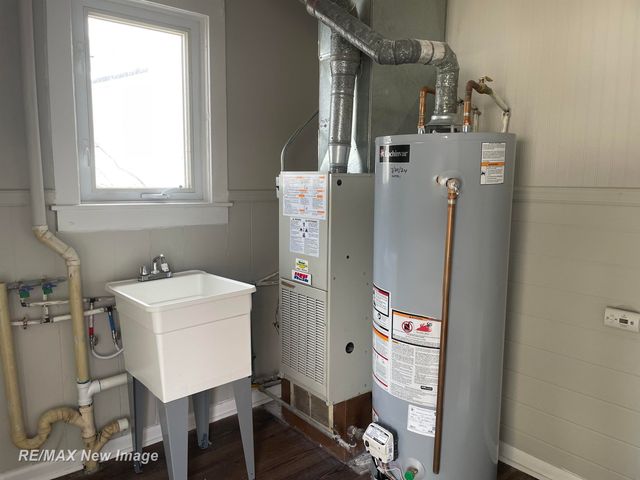 131 S Melze Street, Merrill, MI 48637