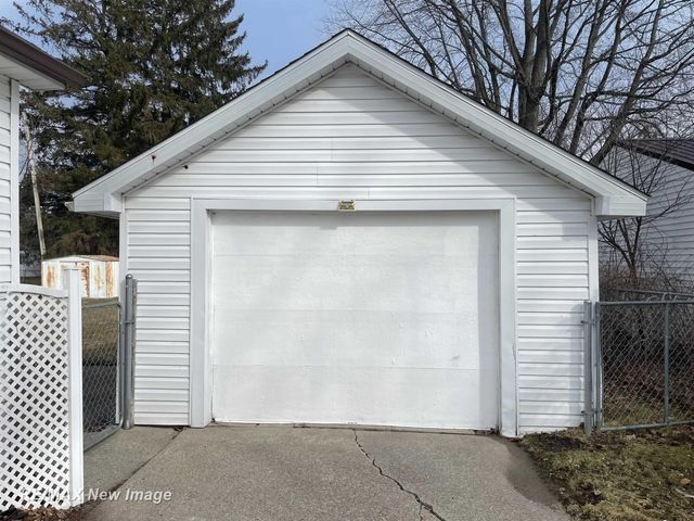 131 S Melze Street, Merrill, MI 48637