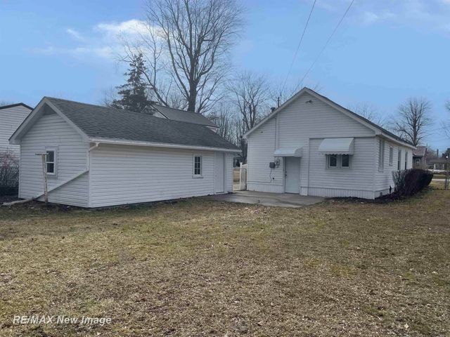 131 S Melze Street, Merrill, MI 48637