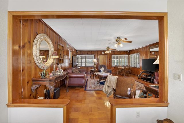 607 N MERRIN STREET, Plant City, FL 33563