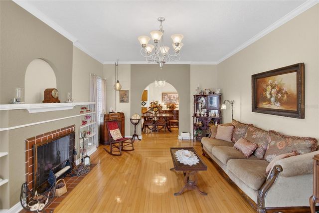 607 N MERRIN STREET, Plant City, FL 33563