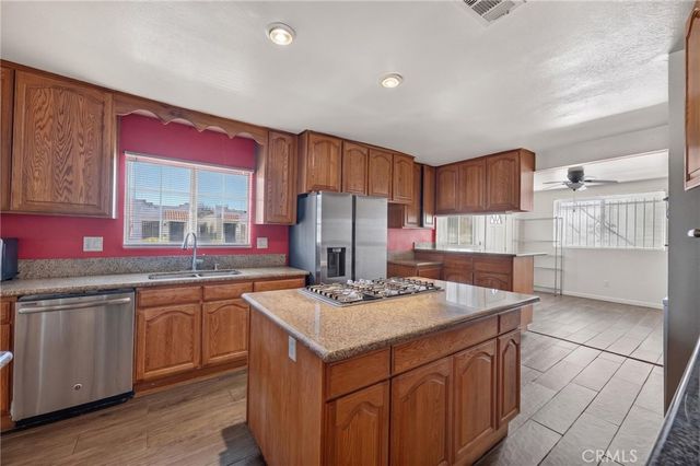 5157 Arlington Avenue, Los Angeles, CA 90043