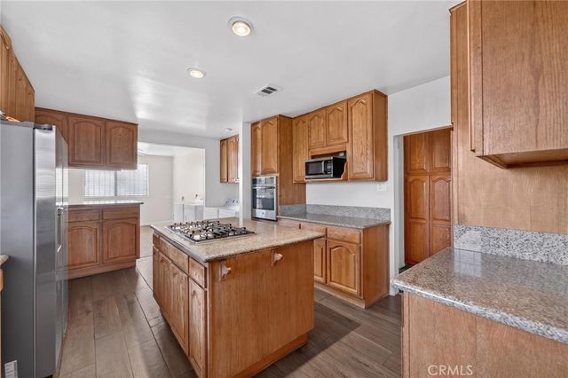 5157 Arlington Avenue, Los Angeles, CA 90043