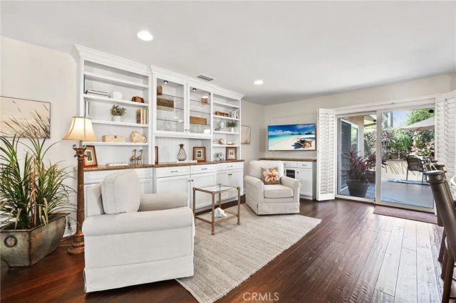 4244 Elder Ave, Seal Beach, CA 90740