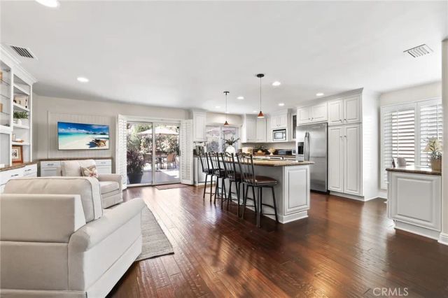 4244 Elder Ave, Seal Beach, CA 90740
