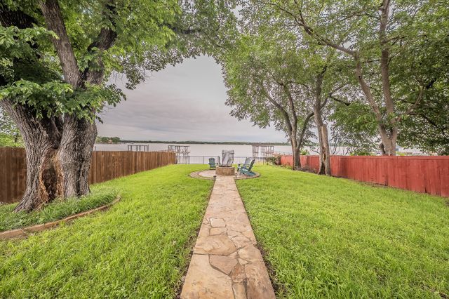 14064 Rucker Street, Azle, TX 76020