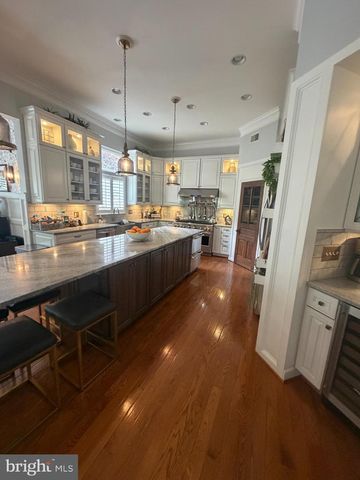 214 BOWEN CT, Annapolis, MD 21401
