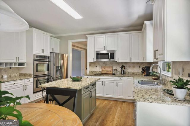 1030 Knoll Terrace, Roswell, GA 30075