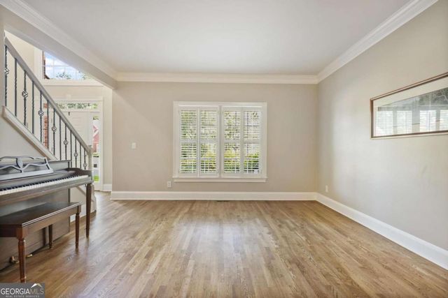 1030 Knoll Terrace, Roswell, GA 30075
