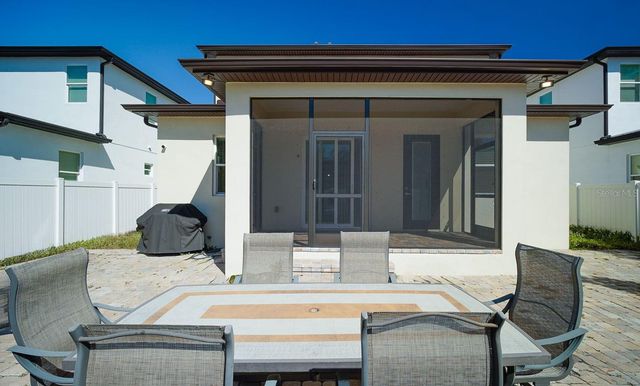 4018 W ARCH STREET, Tampa, FL 33607