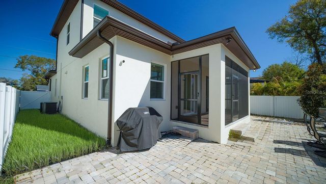 4018 W ARCH STREET, Tampa, FL 33607