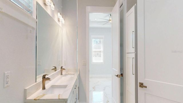 4018 W ARCH STREET, Tampa, FL 33607