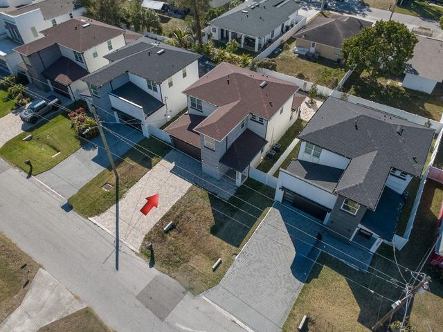 4018 W ARCH STREET, Tampa, FL 33607