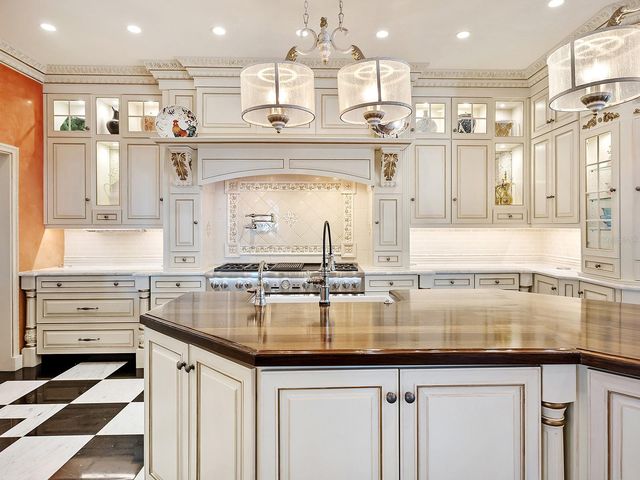 1310 S LAKE SHORE DRIVE, Sarasota, FL 34231