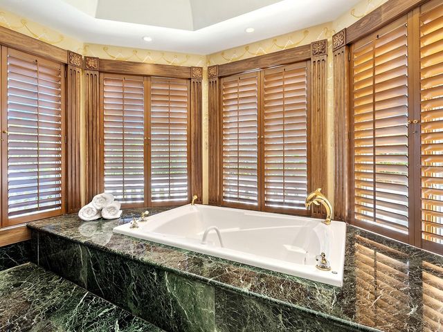 1310 S LAKE SHORE DRIVE, Sarasota, FL 34231