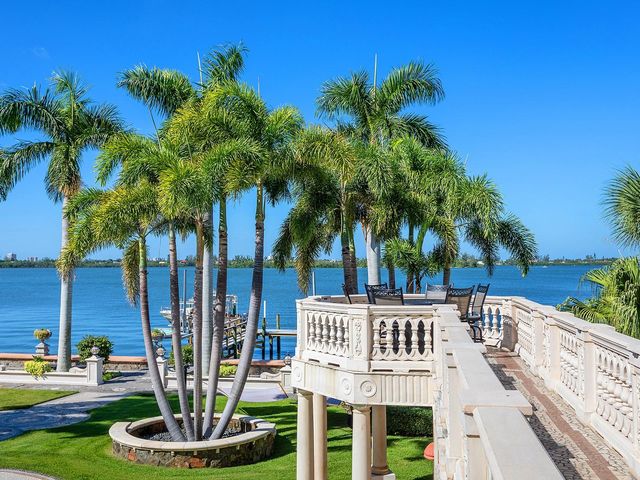 1310 S LAKE SHORE DRIVE, Sarasota, FL 34231