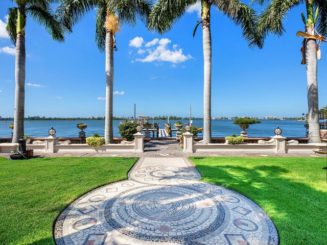 1310 S LAKE SHORE DRIVE, Sarasota, FL 34231