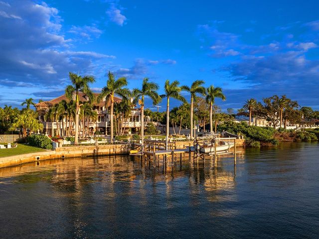 1310 S LAKE SHORE DRIVE, Sarasota, FL 34231