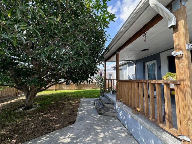 1013 N C Street, Lake Worth Beach, FL 33460