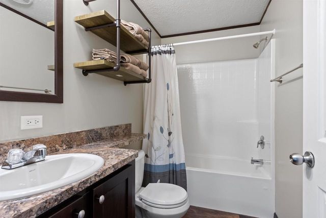 1382 S Cypress Lane, Friendship, WI 53934