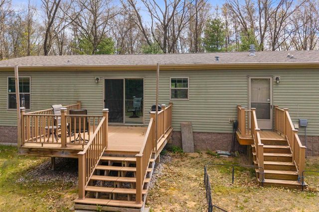 1382 S Cypress Lane, Friendship, WI 53934