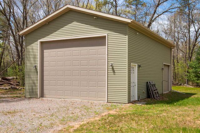 1382 S Cypress Lane, Friendship, WI 53934